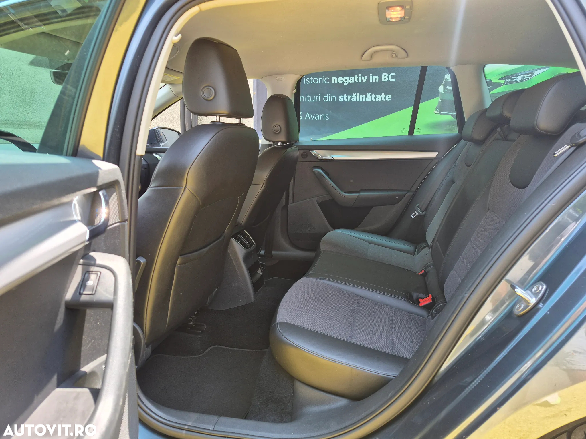 Skoda Octavia 1.6 TDI DSG Style - 11