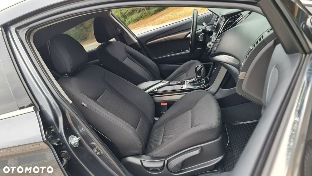 Hyundai i40 2.0 GDI Comfort + - 8