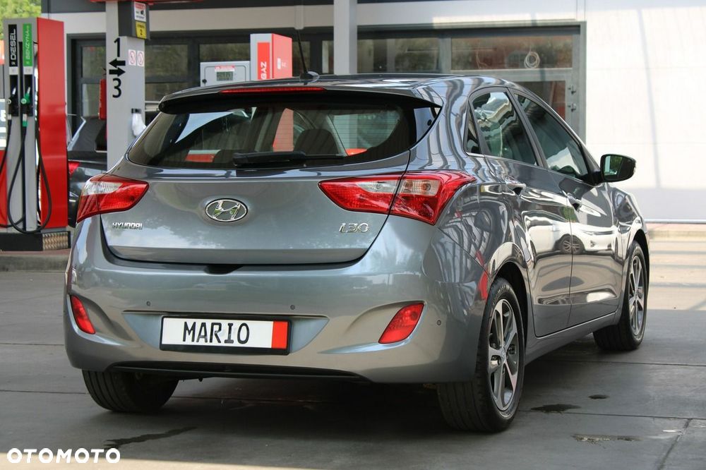 Hyundai i30 blue 1.4 Passion - 6