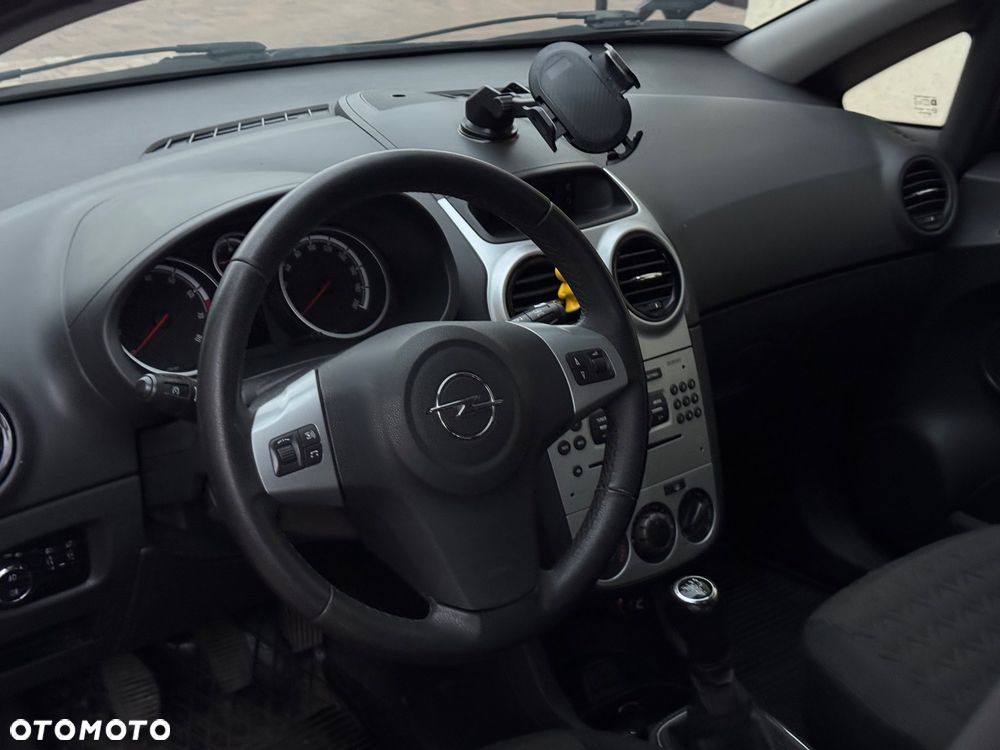Opel Corsa 1.2 16V Graphite - 19