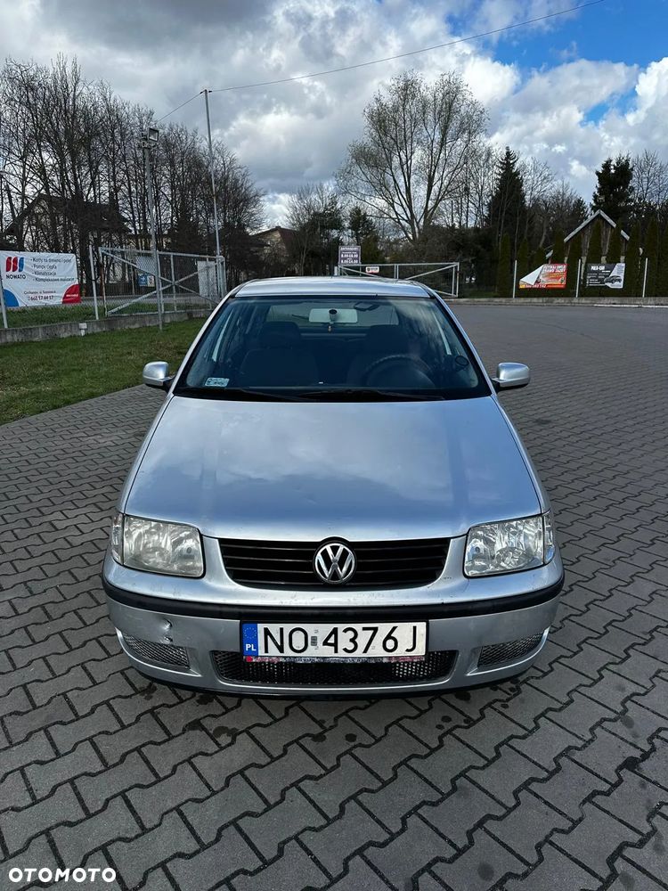 Volkswagen Polo 1.4 Basis - 3
