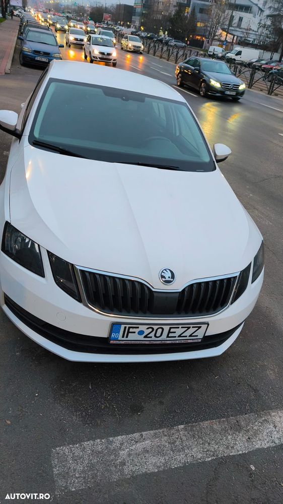 Skoda Octavia - 2