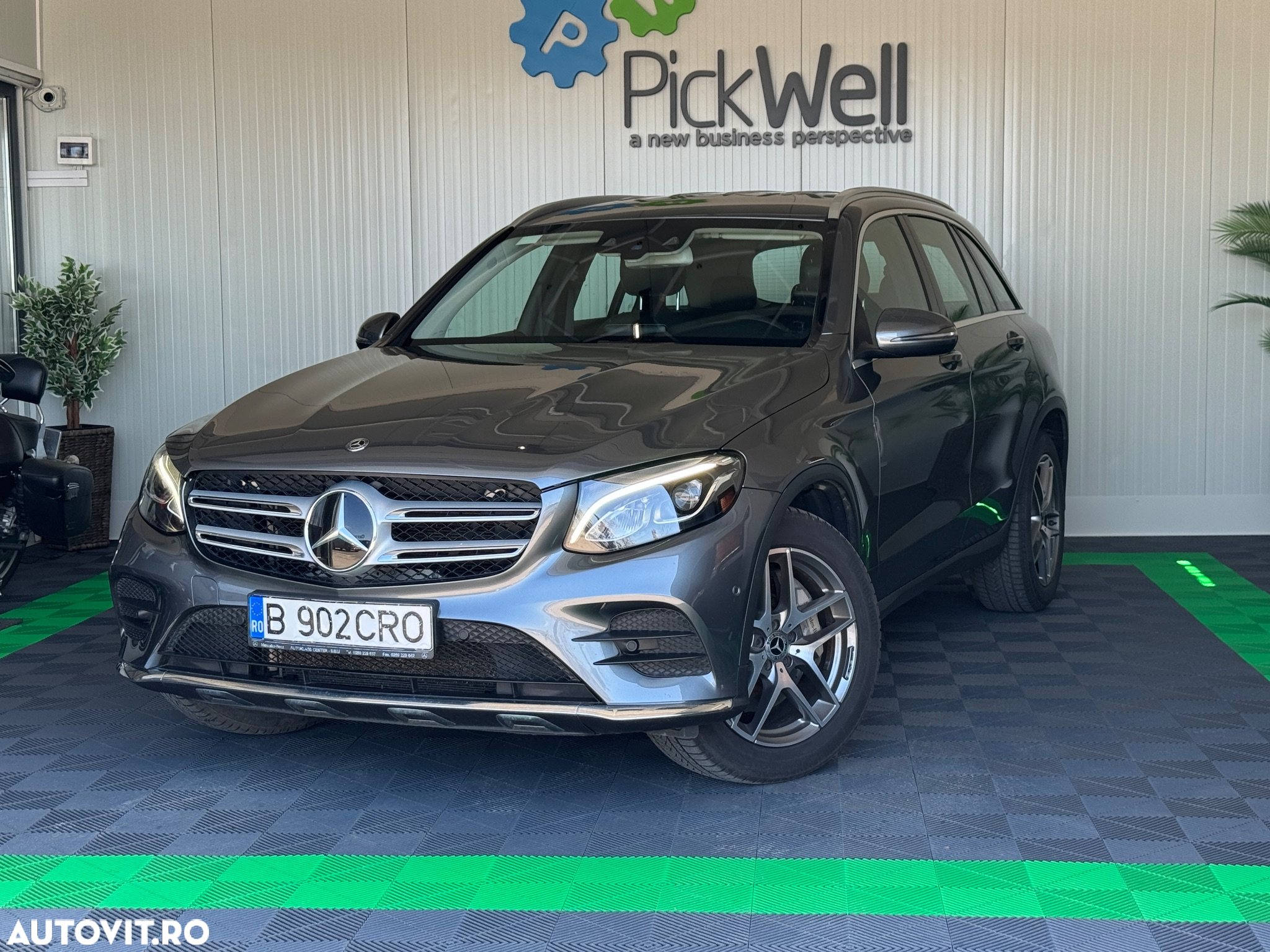 Mercedes-Benz GLC 250 4MATIC - 2