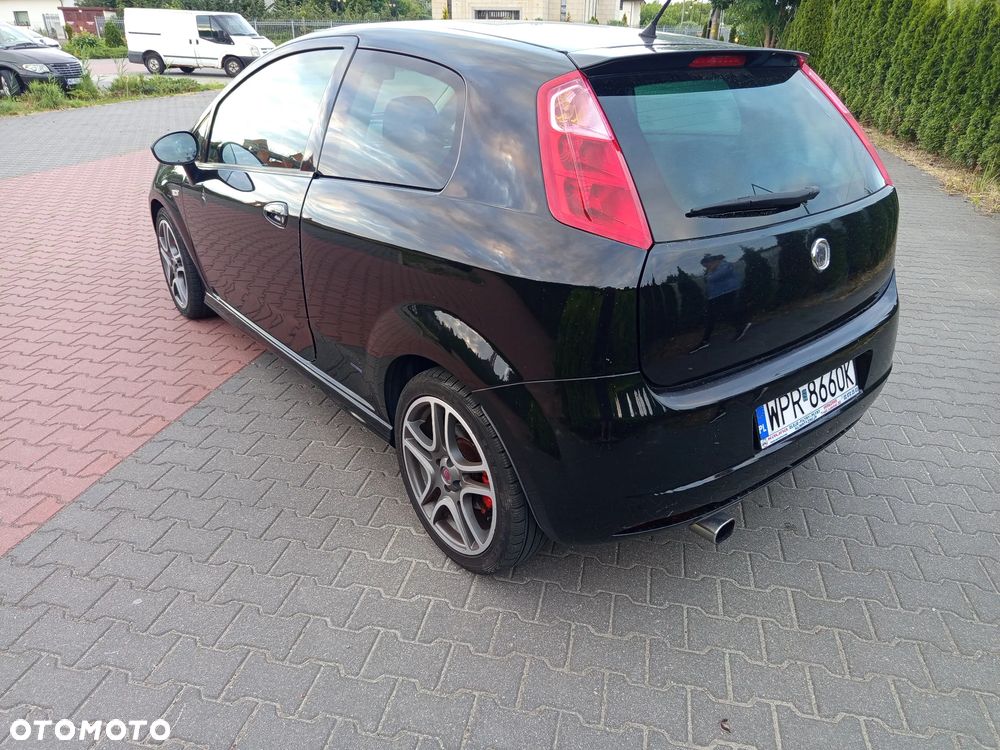 Fiat Grande Punto - 5