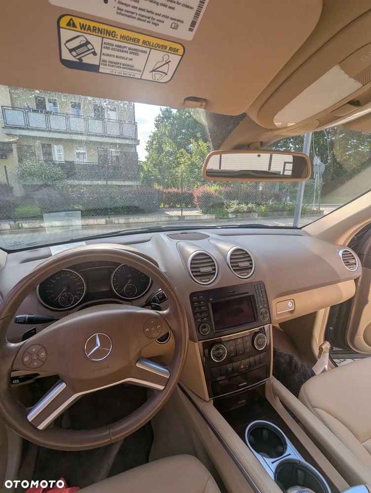 Mercedes-Benz ML - 8