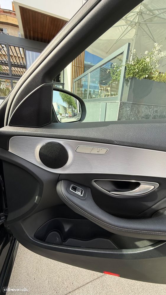Mercedes-Benz C 300 h AMG Line - 11