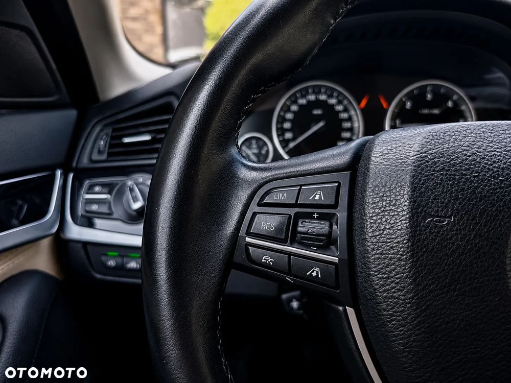BMW Seria 5 520d Efficient Dynamics Edition Sport Line - 26