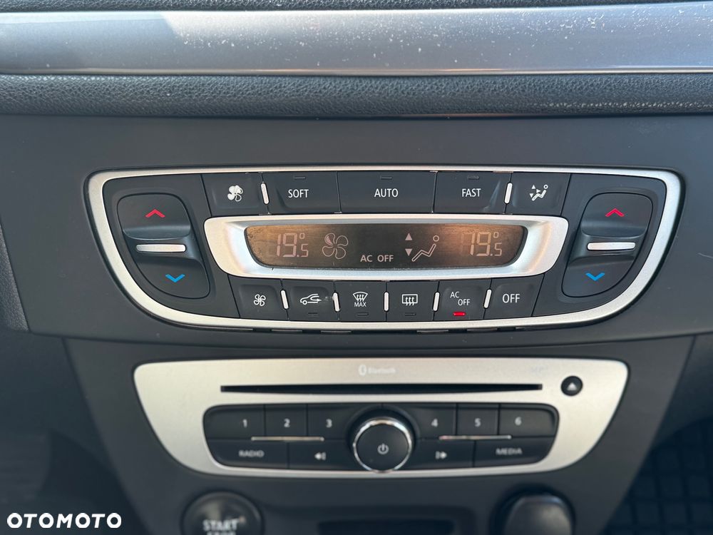 Renault Megane ENERGY TCe 115 Start & Stop Bose Edition - 12