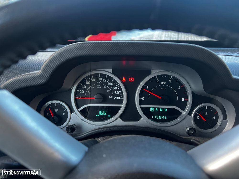 Jeep Wrangler 2.8 CRD ATX Sport - 7