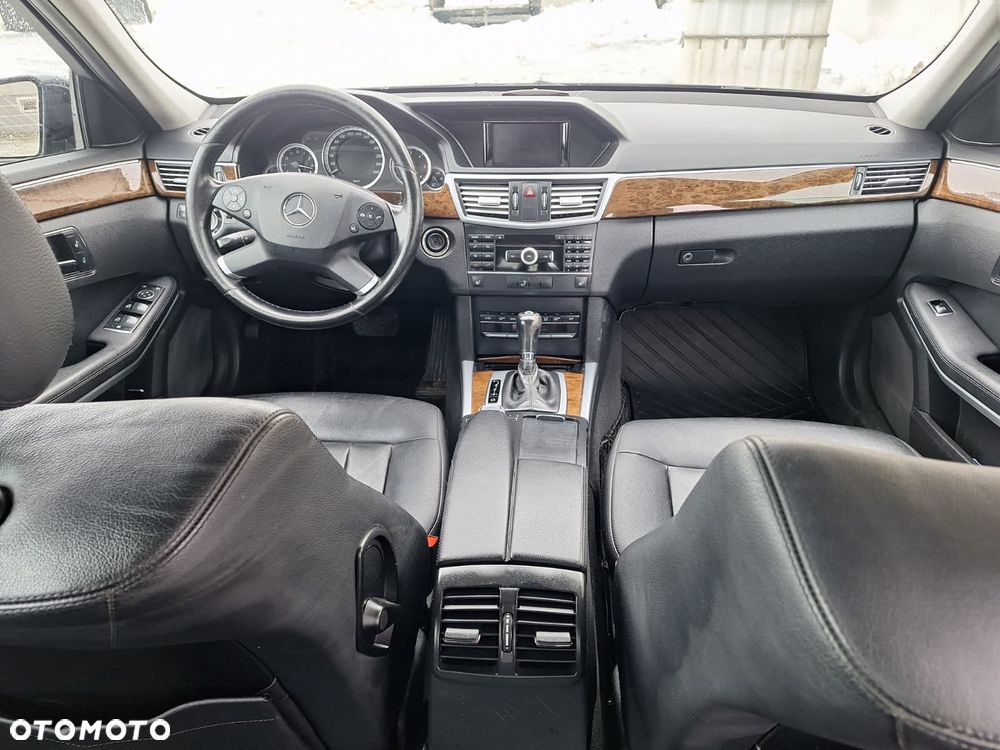 Mercedes-Benz Klasa E 200 CDI DPF BlueEFFICIENCY Automatik Avantgarde - 18