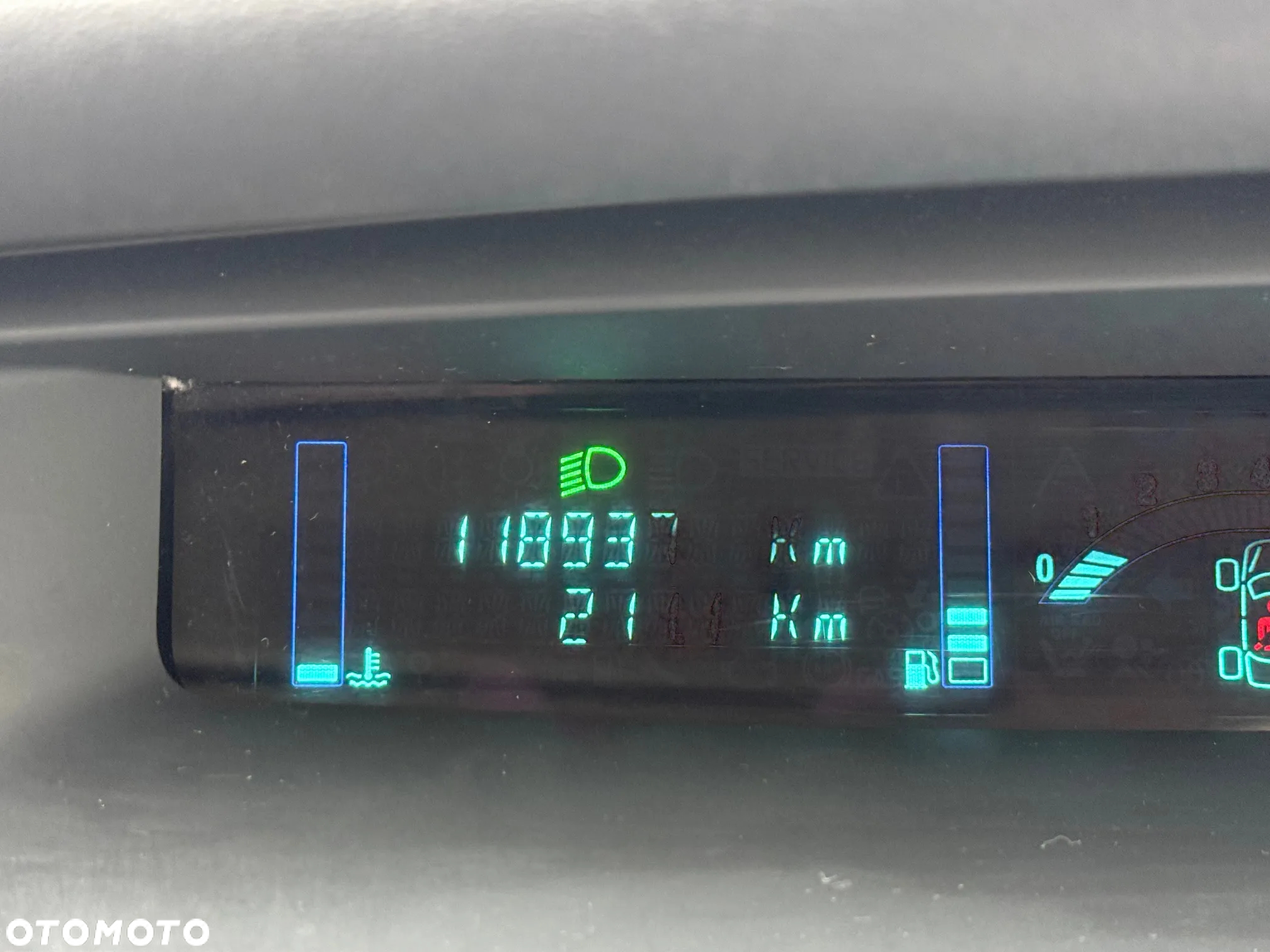 Renault Scenic 2.0 16V Dynamique - 8