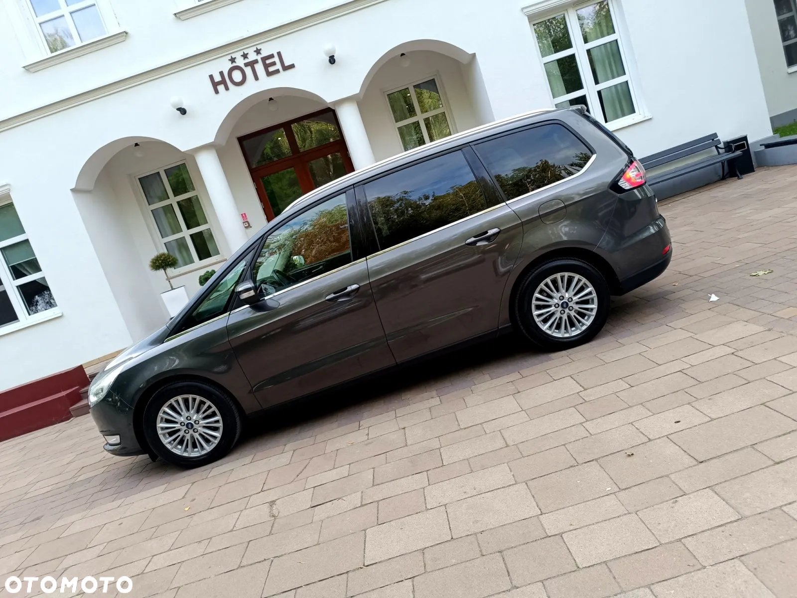 Ford Galaxy 2.0 TDCi Titanium - 15