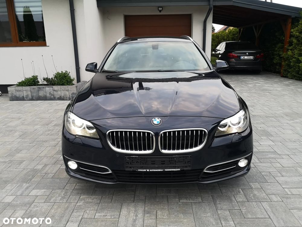 BMW Seria 5 525d xDrive - 2