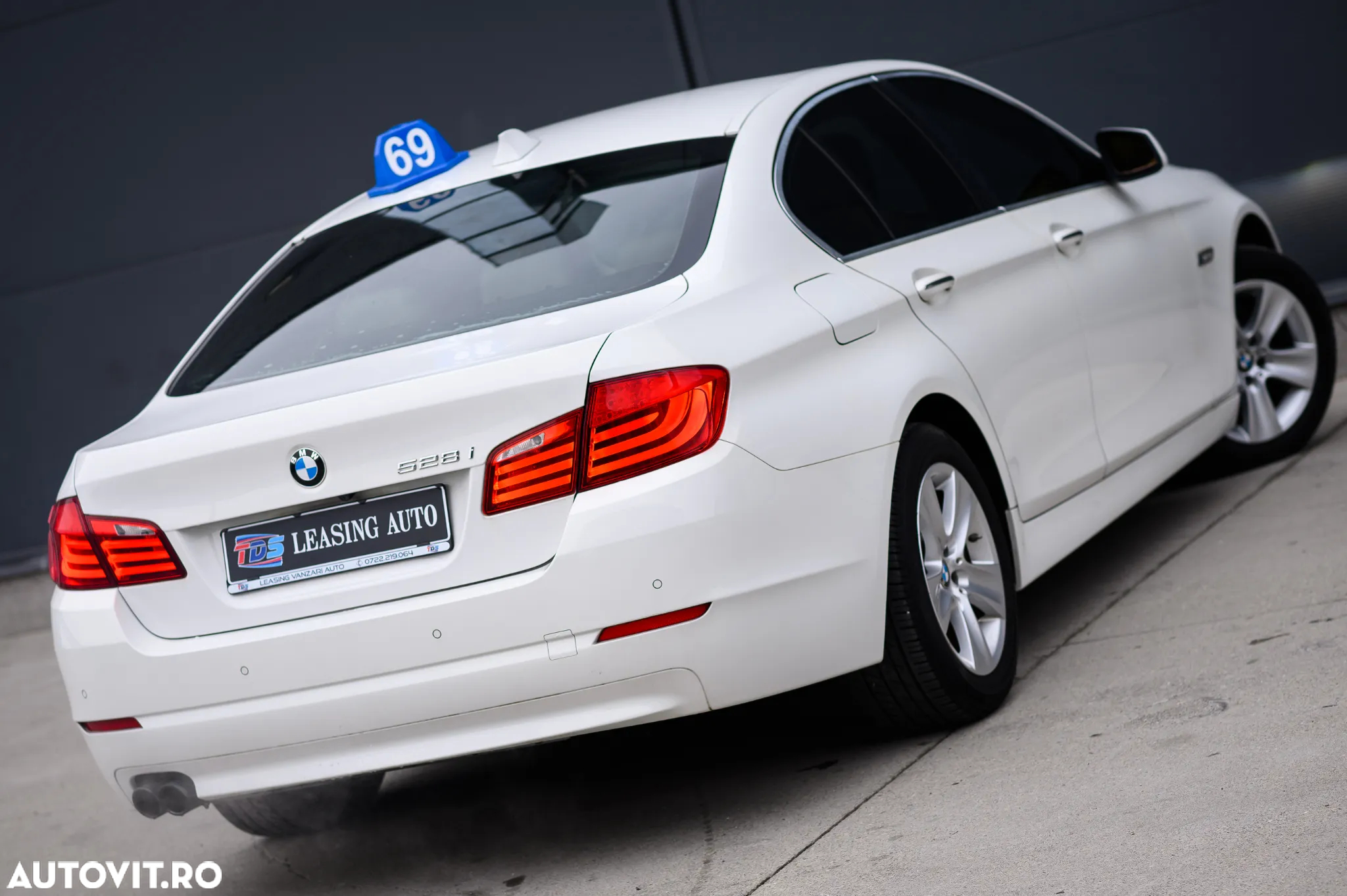 BMW Seria 5 528i Aut. - 4