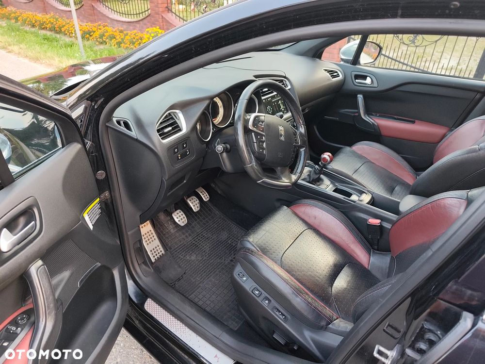Citroën DS4 2.0 HDi SportChic - 12