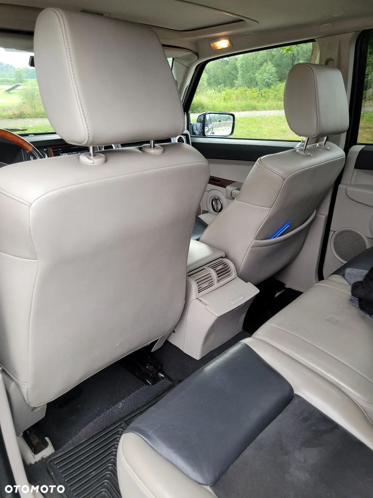 Jeep Commander 3.0 CRD Overland - 11