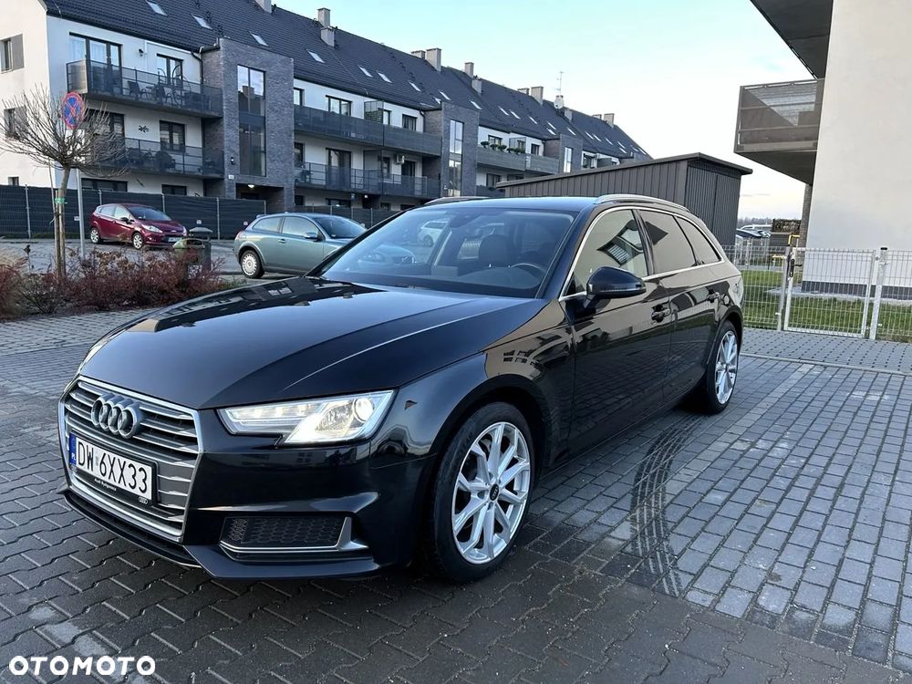 Audi A4 Avant 2.0 TDI S tronic sport - 2