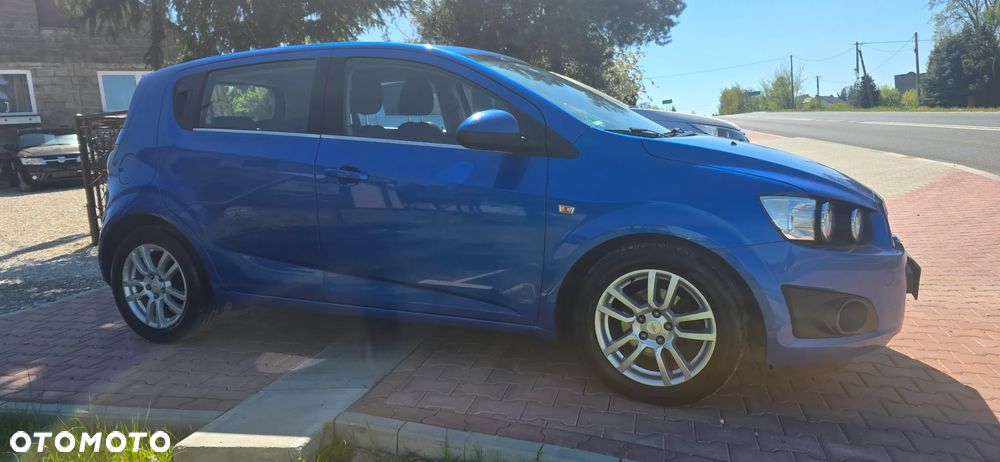 Chevrolet Aveo - 5