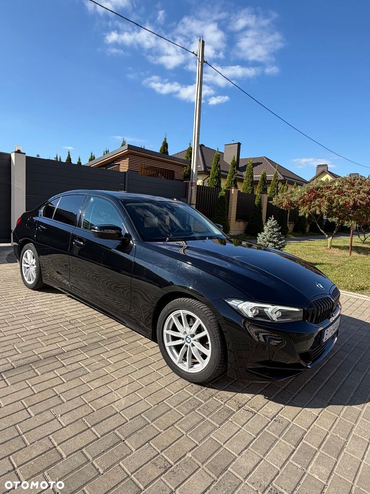 BMW 318I 2022 photo 5