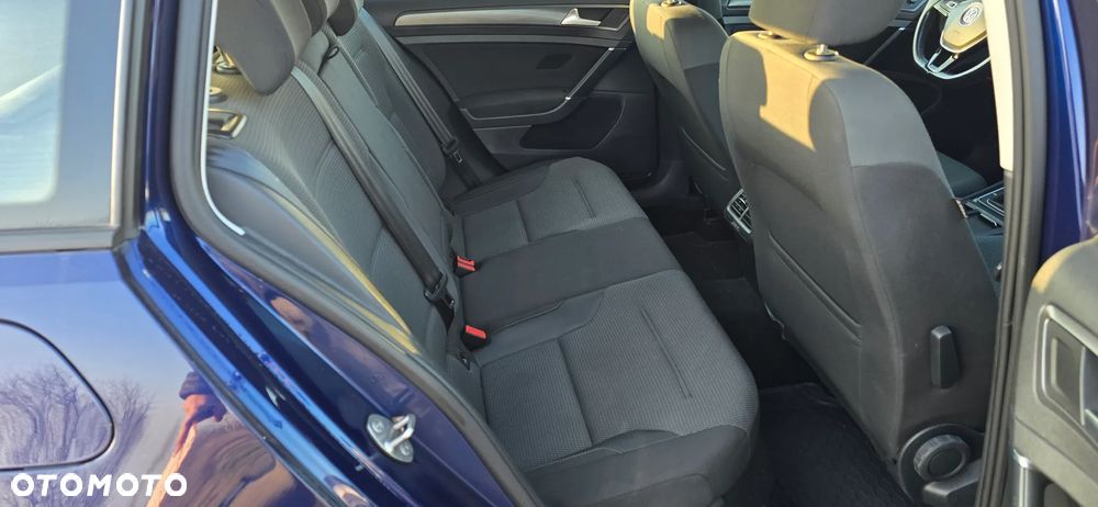Volkswagen Golf 1.6 TDI BMT Comfortline - 22