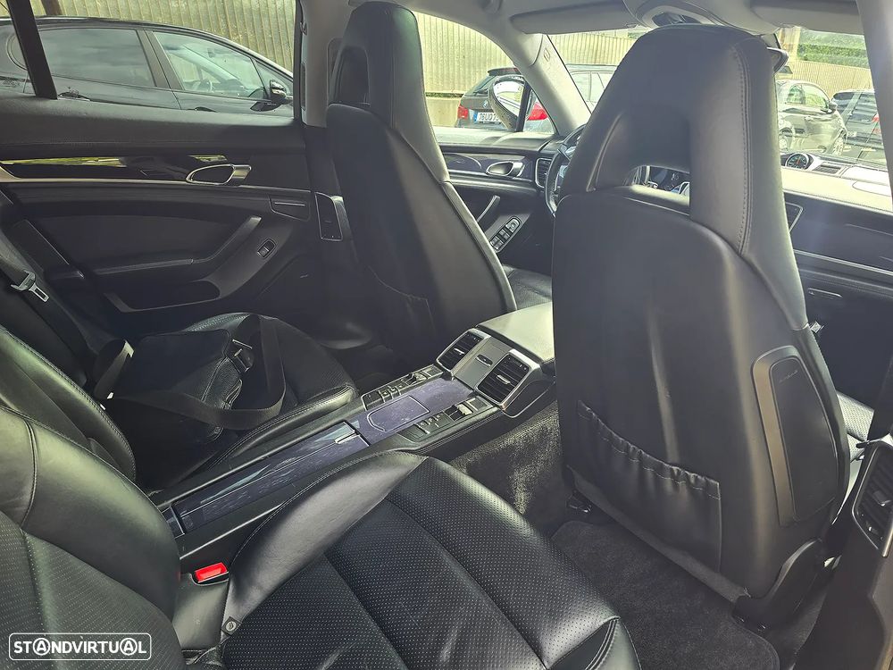 Porsche Panamera S Hybrid J19 - 7