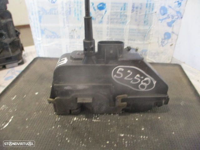 Fecho Fec5258 RENAULT MEGANE 2 2003 1.5Dci 82CV 5P PRETO TESQ 4 PINOS - 2