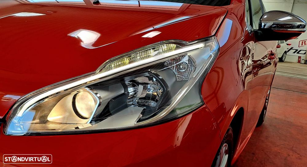 Peugeot 208 1.2 PureTech Allure - 33