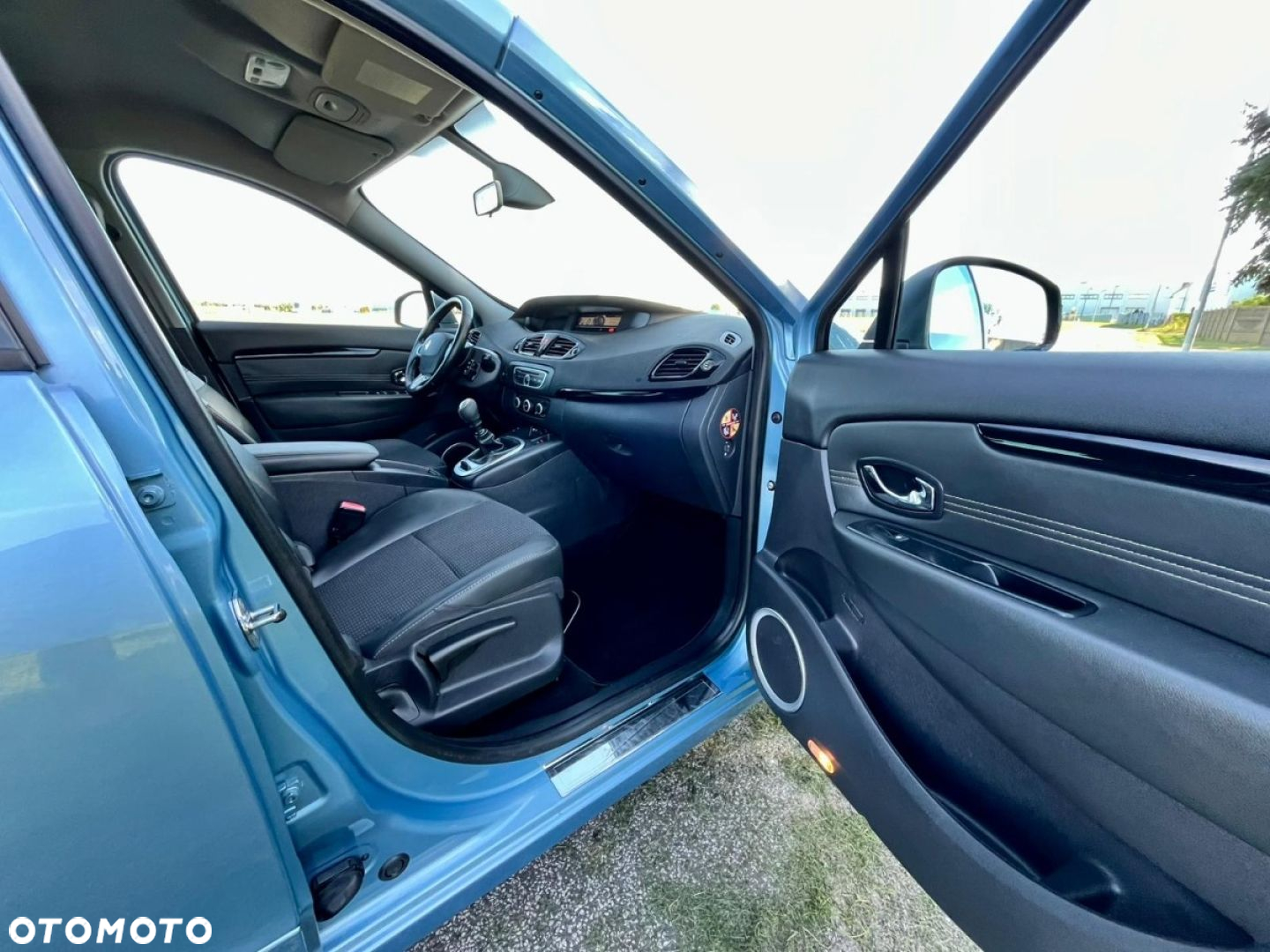 Renault Grand Scenic - 11