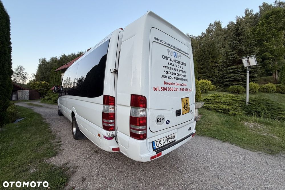 Mercedes-Benz Sprinter - 5