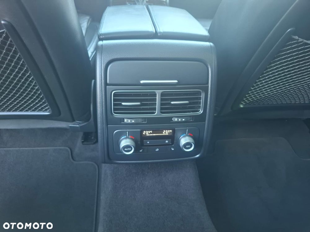 Volkswagen Touareg 3.0 V6 TDI Blue Motion DPF Automatik Exclusive - 24