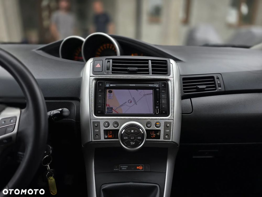 Toyota Verso - 23
