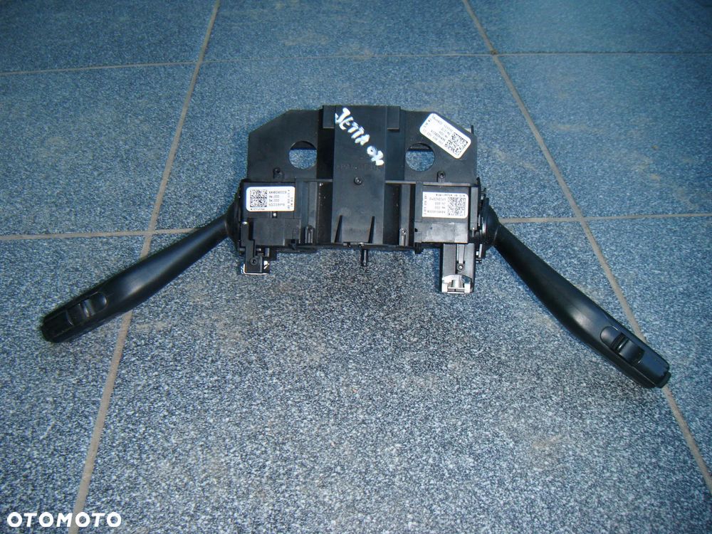 vw jetta III 07r włącznik zespolony pająk