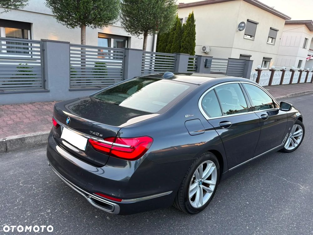 BMW Seria 7 740e iPerformance - 6