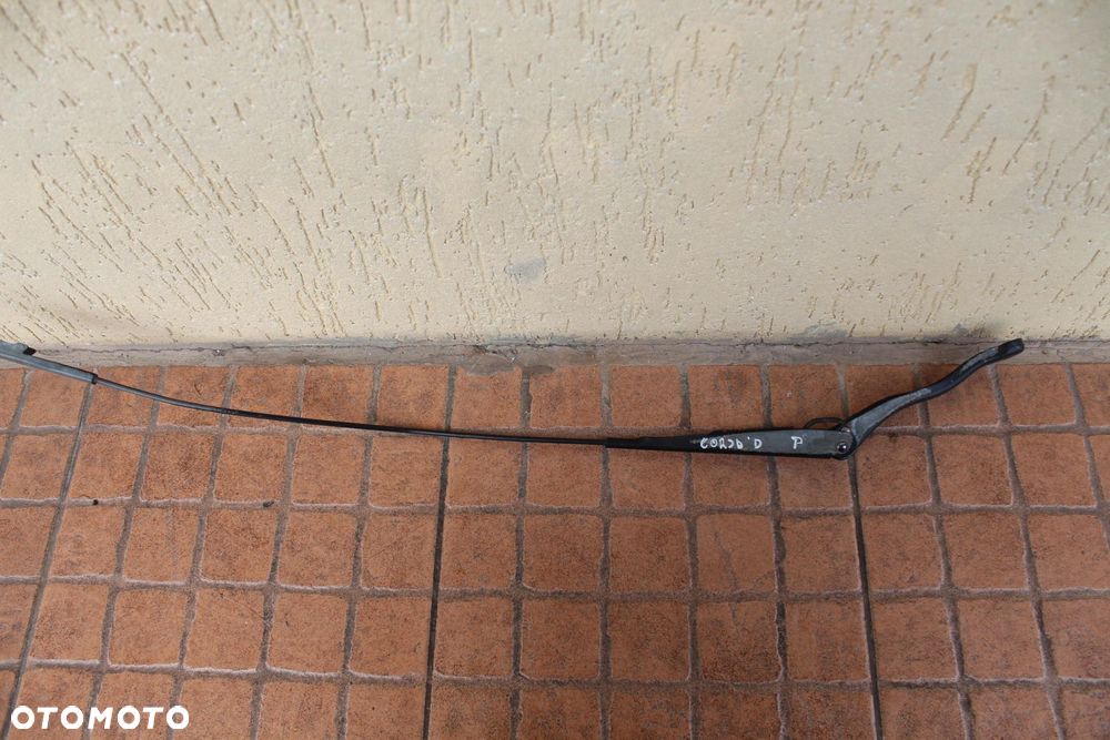 RAMIE WYCIERACZKI PRAWE OPEL CORSA D 13182326 - 1