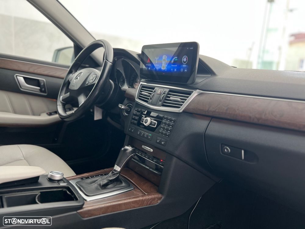 Mercedes-Benz E 200 CGi Avantgarde BlueEfficiency Auto - 33