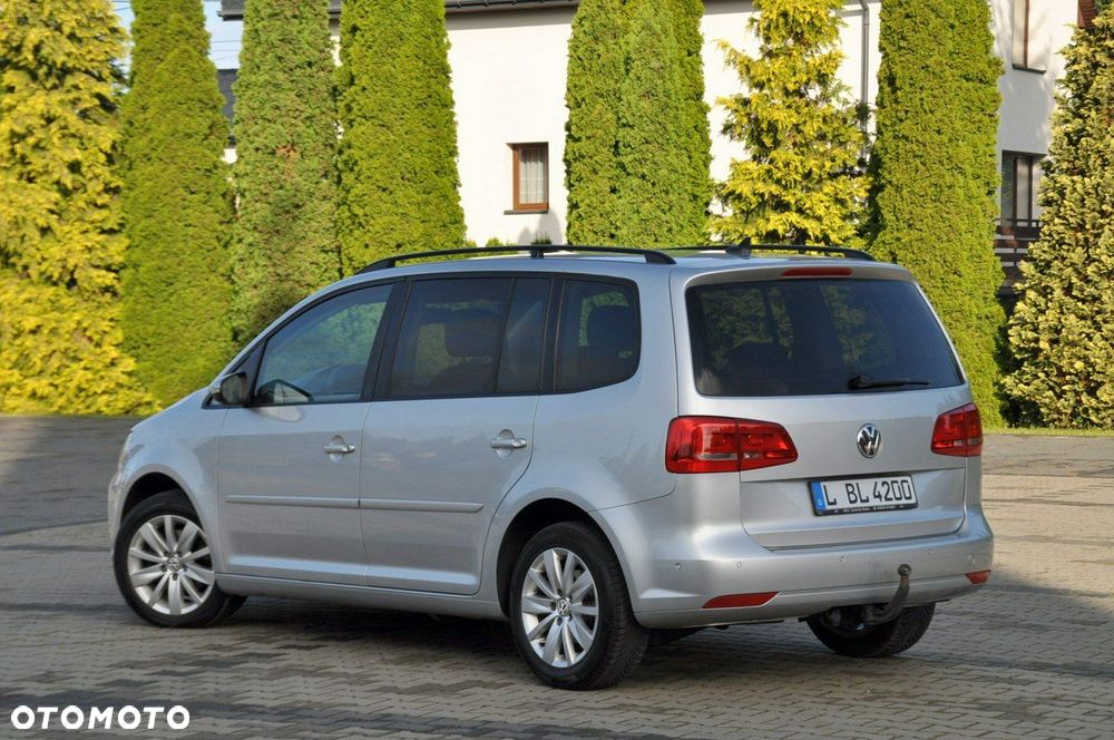 Volkswagen Touran - 13