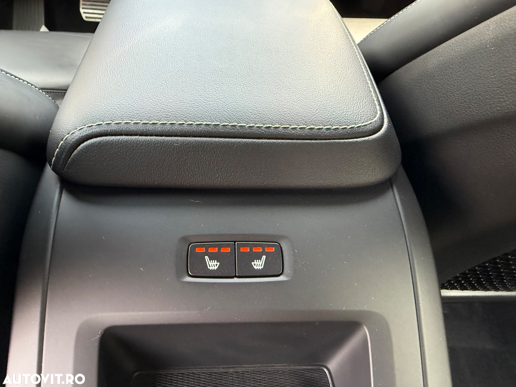 Volvo XC 60 D4 R-Design - 5