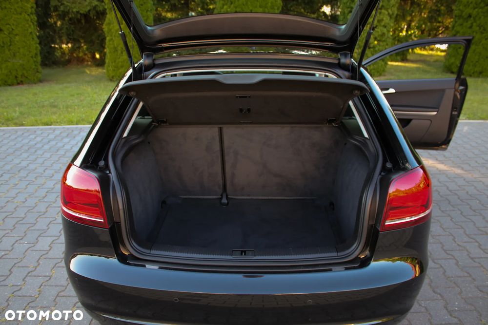 Audi A3 3-drzwiowe 1.4 TFSI S tronic S line Sportpaket - 39