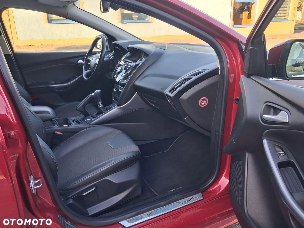 Ford Focus - 28