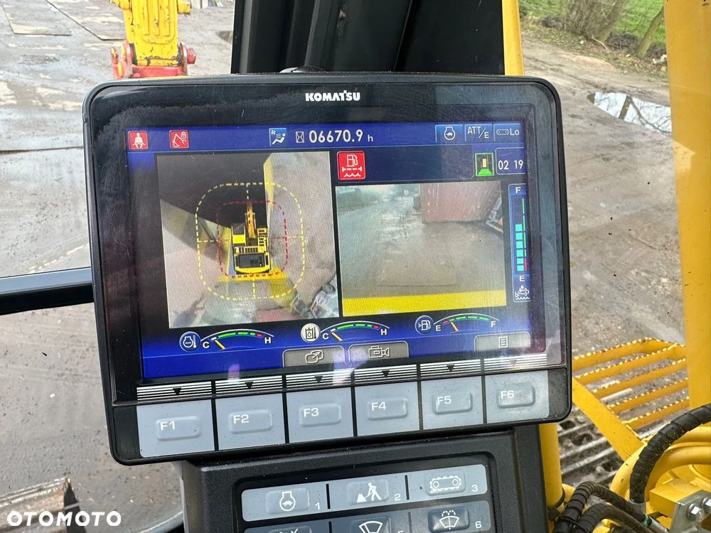 Komatsu PC170LC-11 - 19