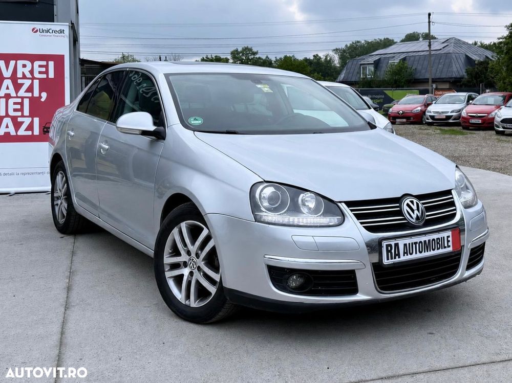 Volkswagen Jetta 2.0 TDI DPF Highline - 1