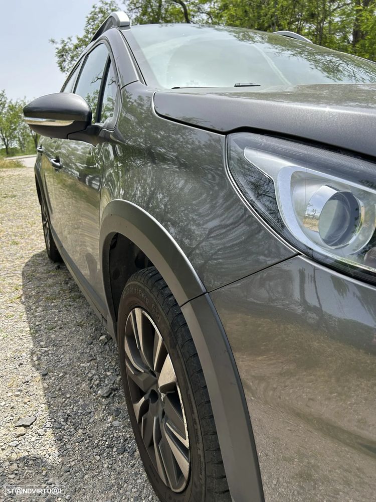Peugeot 2008 1.2 PureTech Allure - 8
