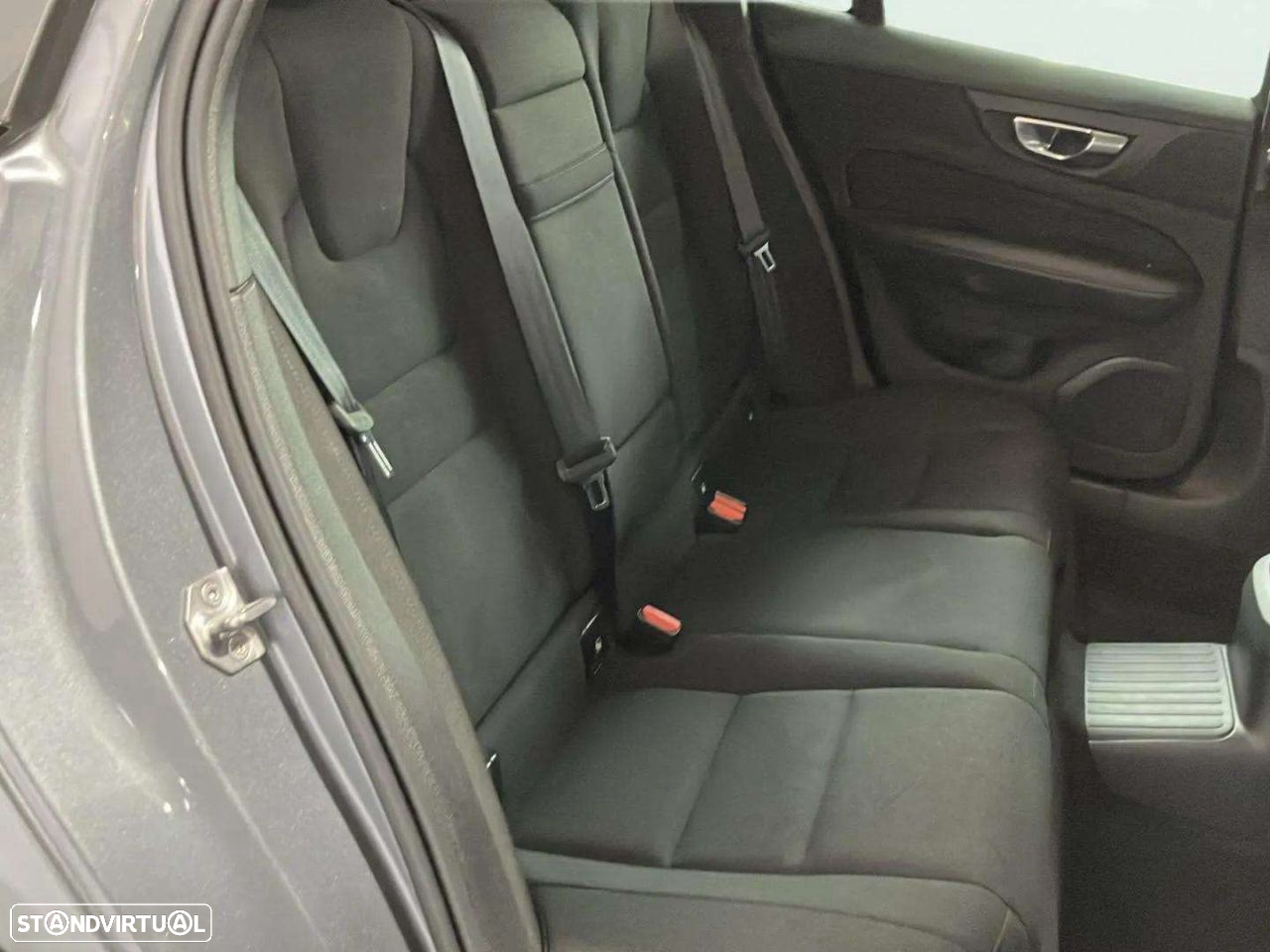 Volvo V60 2.0 T6 AWD TE R-Design - 14