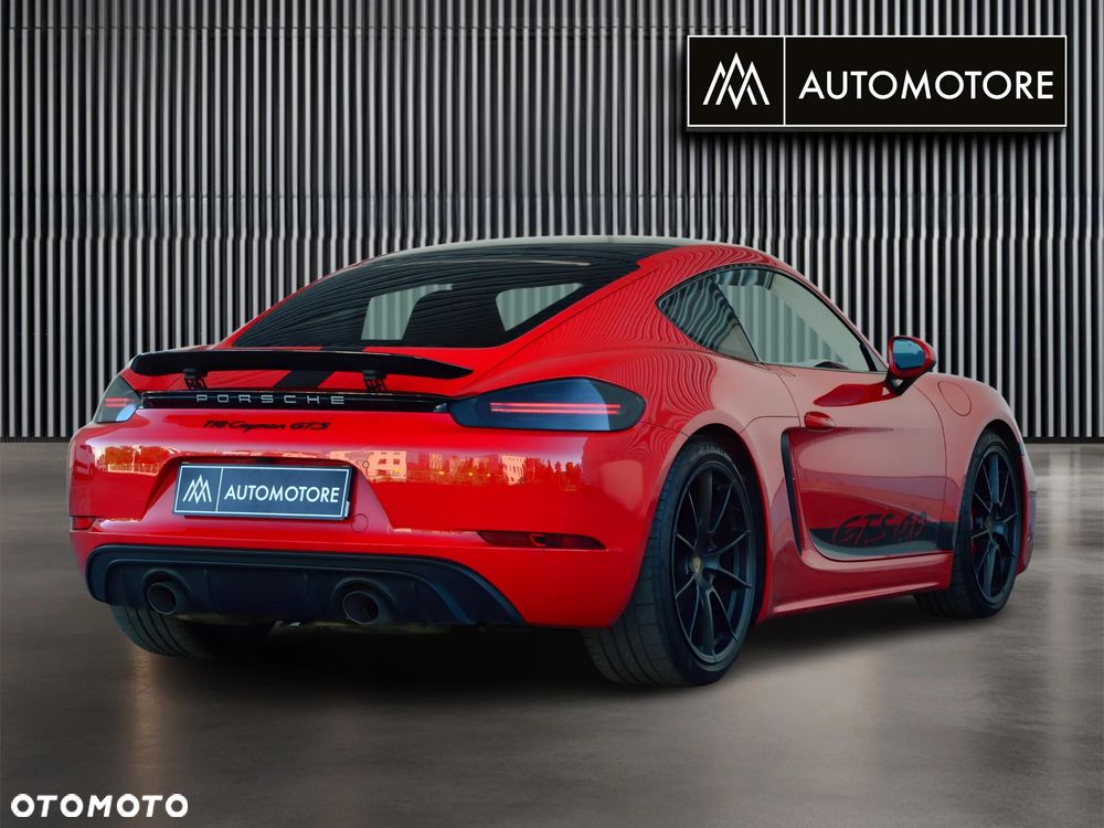 Porsche 718 Cayman - 10