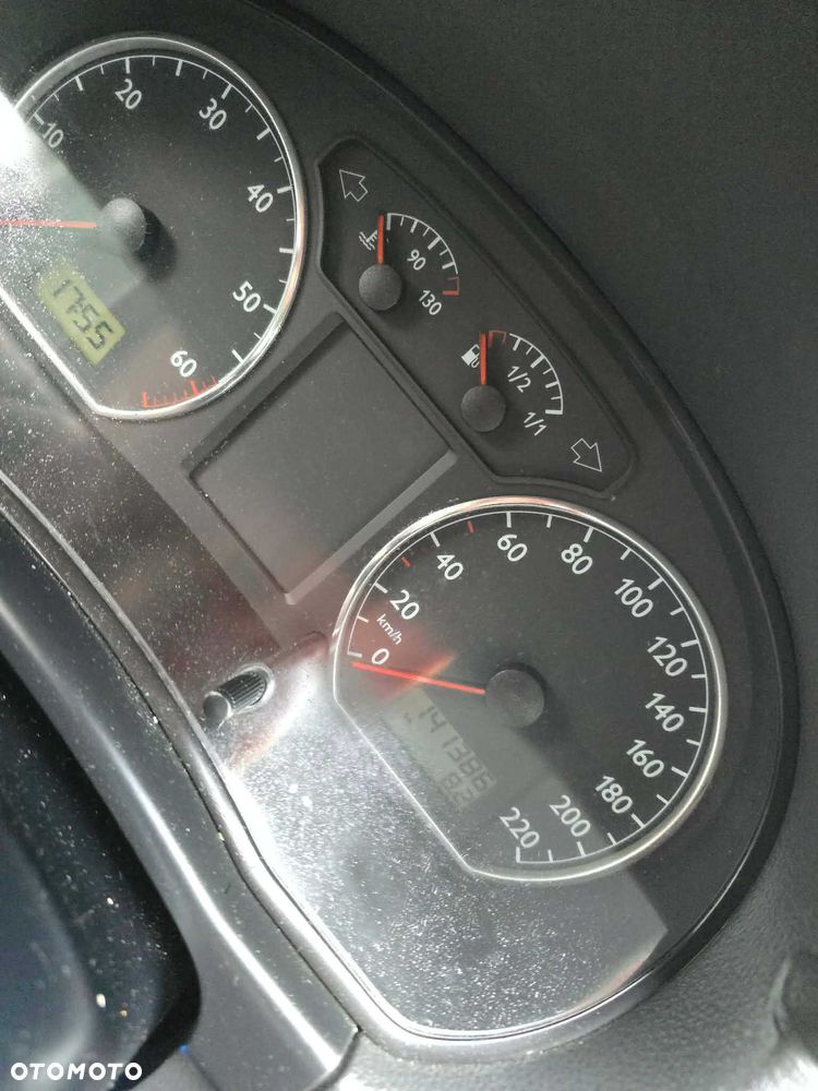 Volkswagen Polo - 7