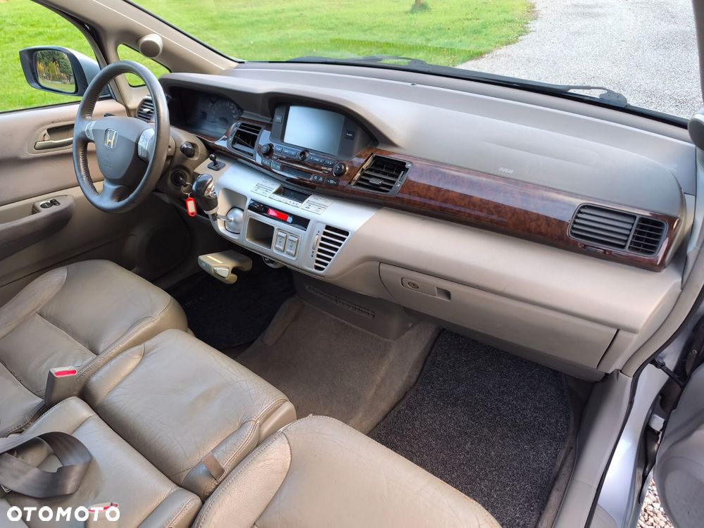 Honda FR-V - 20