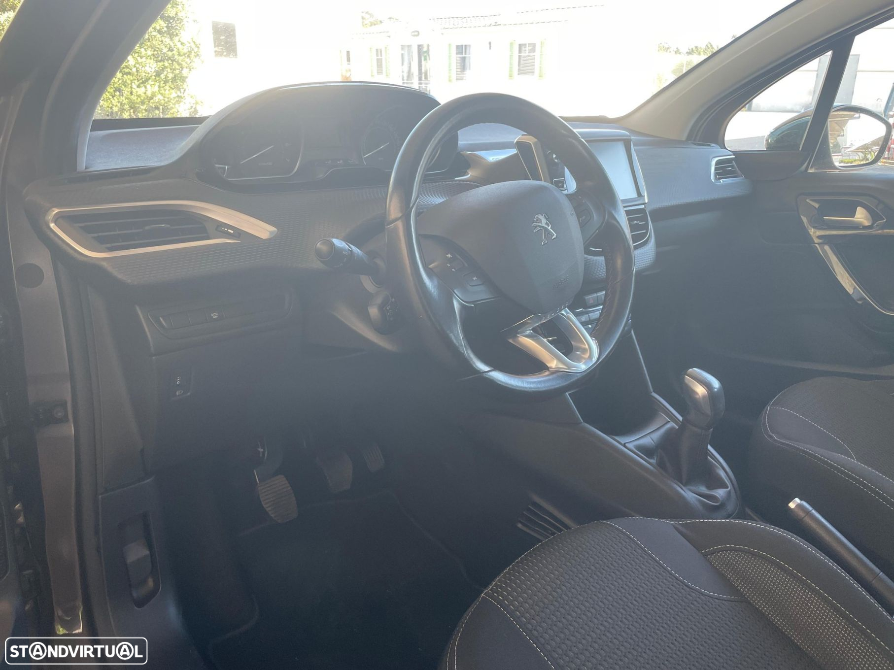 Peugeot 208 1.2 PureTech Allure - 7