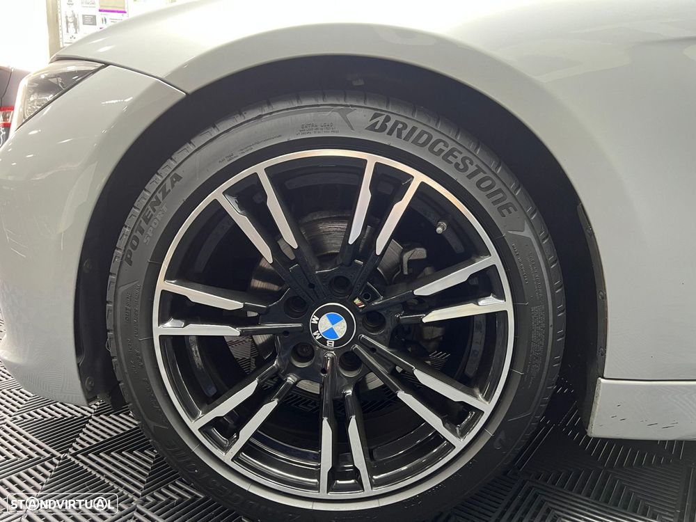 BMW 320 d Touring Pack M - 23