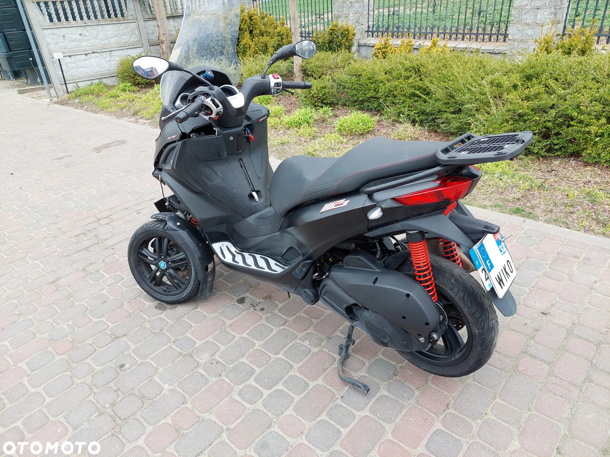 Piaggio MP-3 - 3