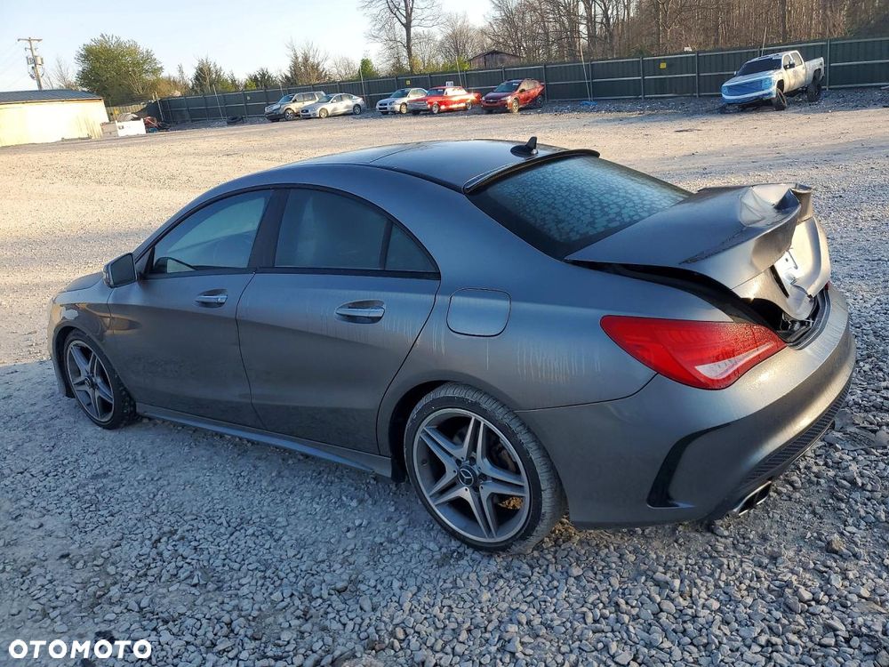 Mercedes-Benz CLA 250 4Matic 7G-DCT - 5